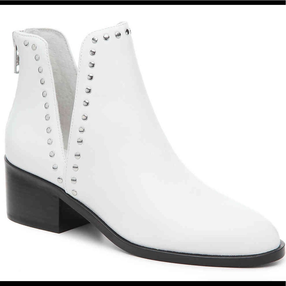 STEVE MADDEN BOOTIES